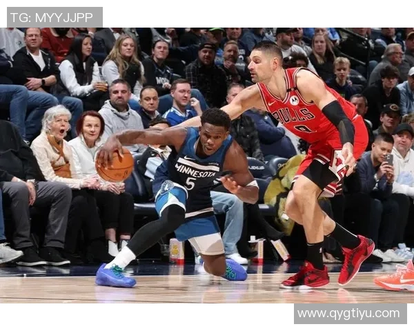 爱德华兹下半场狂砍24分全场39分助球队锁定胜局关键三分成决定性因素 爱德华兹下半场狂砍24分全场39分助球队锁定胜局关键三分成决定性因素