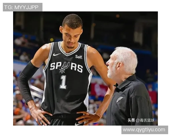 快船主场迎来万圣节派对后首胜续写胜利篇章